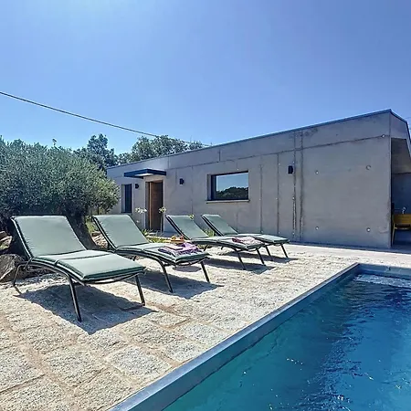 Contemporary With Pool In Trinite Ferienhaus Porto-Vecchio (Corsica)