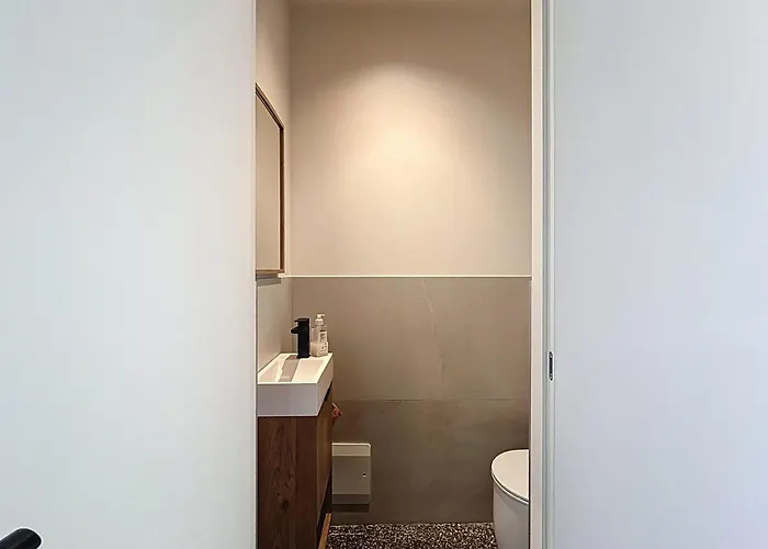 Contemporary With Pool In Trinite 度假居 维琪奥港